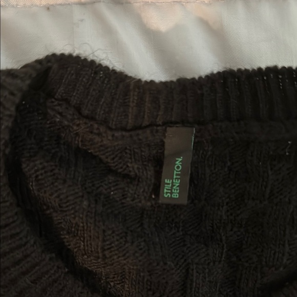 United Colors Of Benetton Black Crewneck Sweater - Picture 2 of 2
